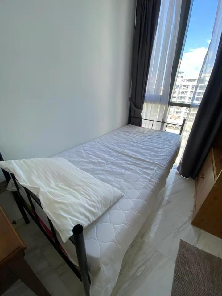 Flora Apartment Singapore Bagian luar foto